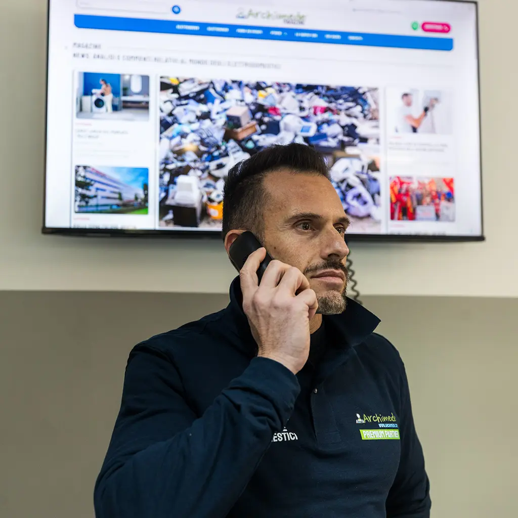 Operatore Archimede riceve una richiesta di assistenza