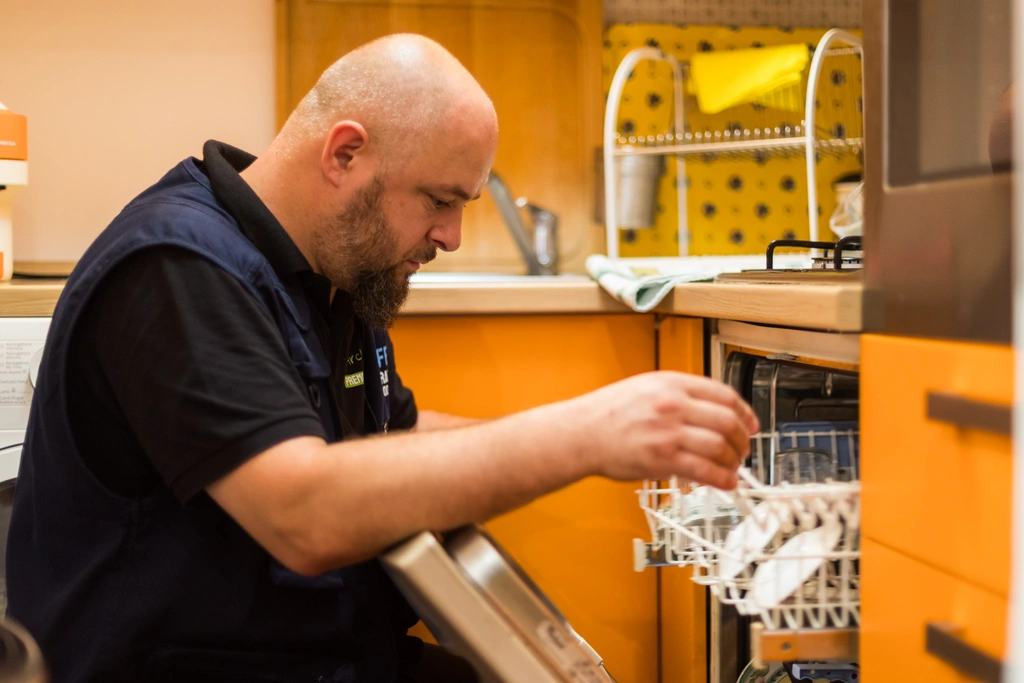 IKEA Elettrodomestici Pisa Ospedaletto [2026]: OEM Whirlpool Electrolux