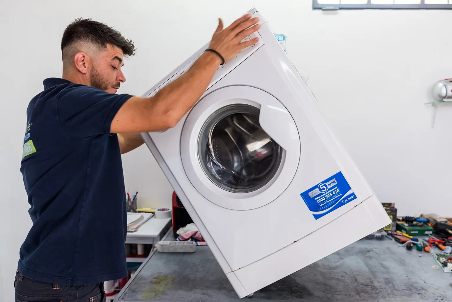Errore F08 Lavatrice Hotpoint Ariston: Guida Completa su Cause, Soluzioni e Riparazione a Napoli (2025)