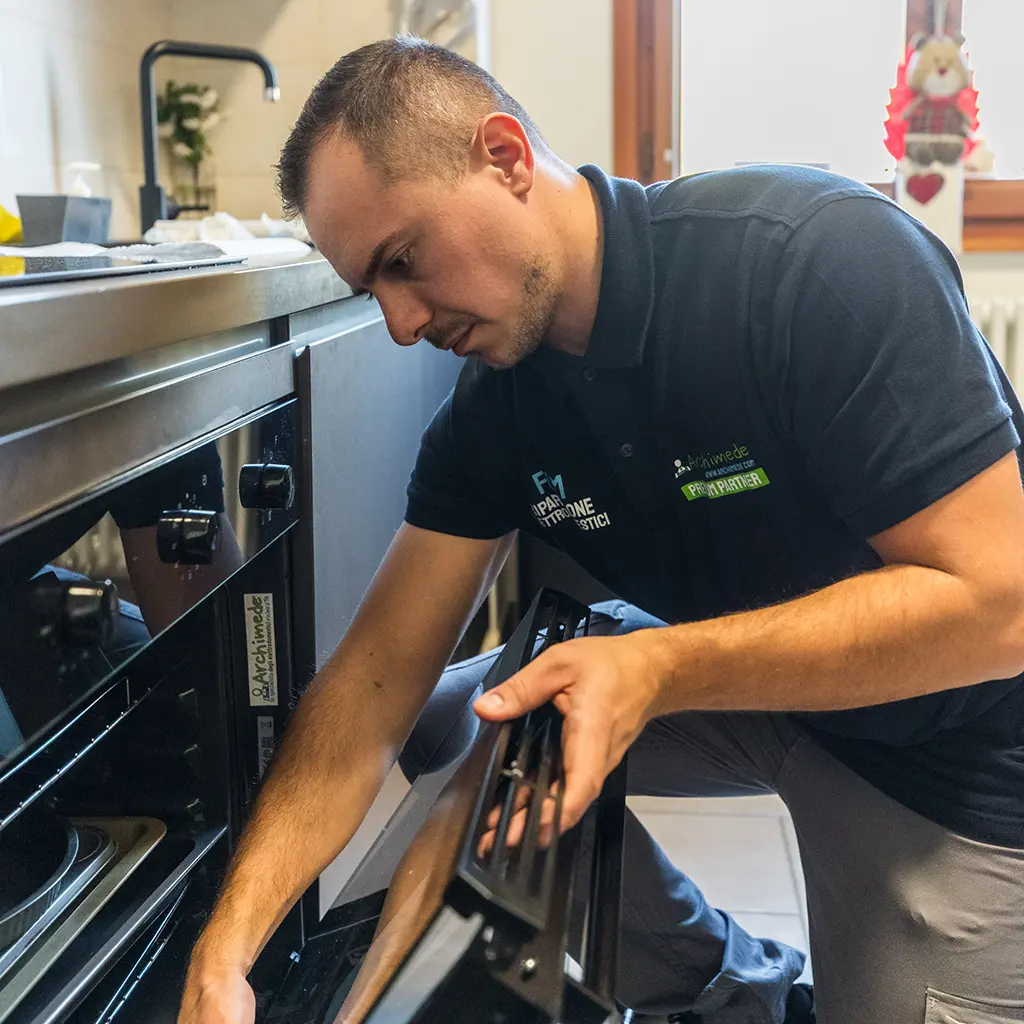 Centro riparazione forni Napoli