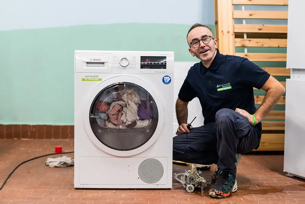 Errore E18 Lavatrice Bosch: Guida Definitiva per Risolvere Subito [2025]