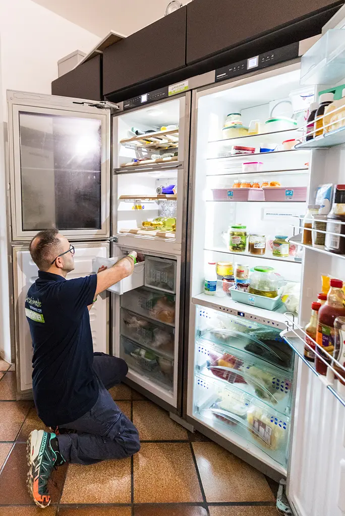 Fridgemaster fridge service Manchester